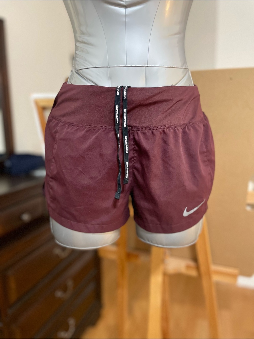 Nike Dri-FIT Women’s Running Shorts Burgundy Size S Built-In Brief